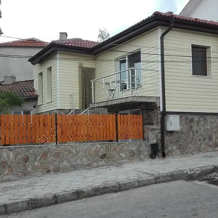 Guest house Tavita *